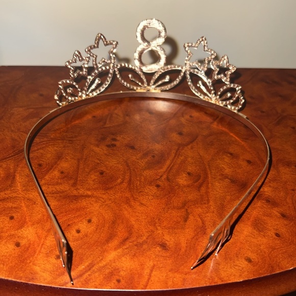 Tiara - Picture 2 of 3